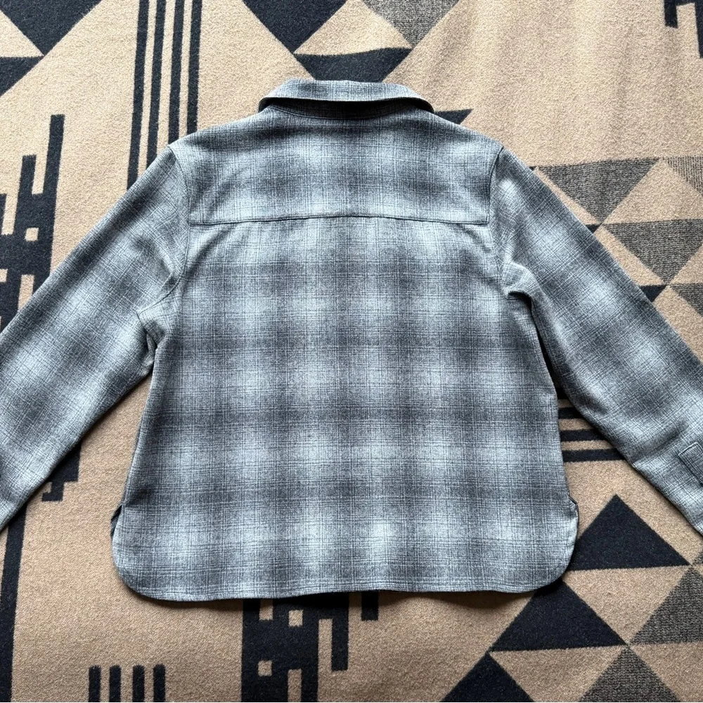 Pendleton Cropped Lodge Wool Shirt Women’s Medium - Picture 3 of 9